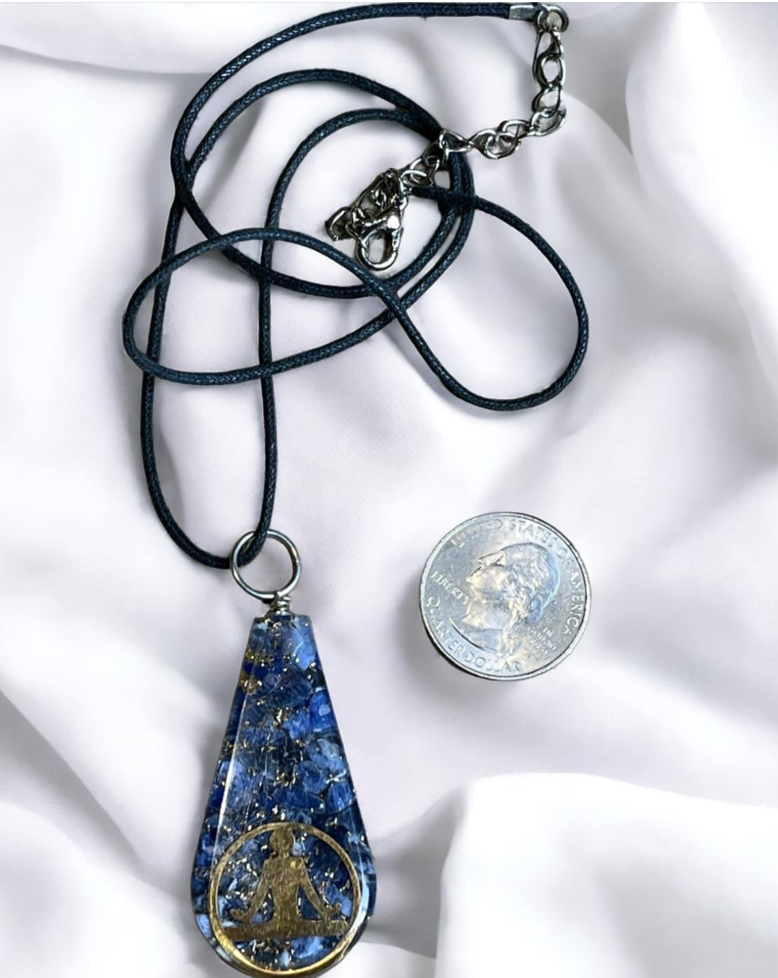 Organite Natural Crystal Neckless ( Random Pick) (1pc)