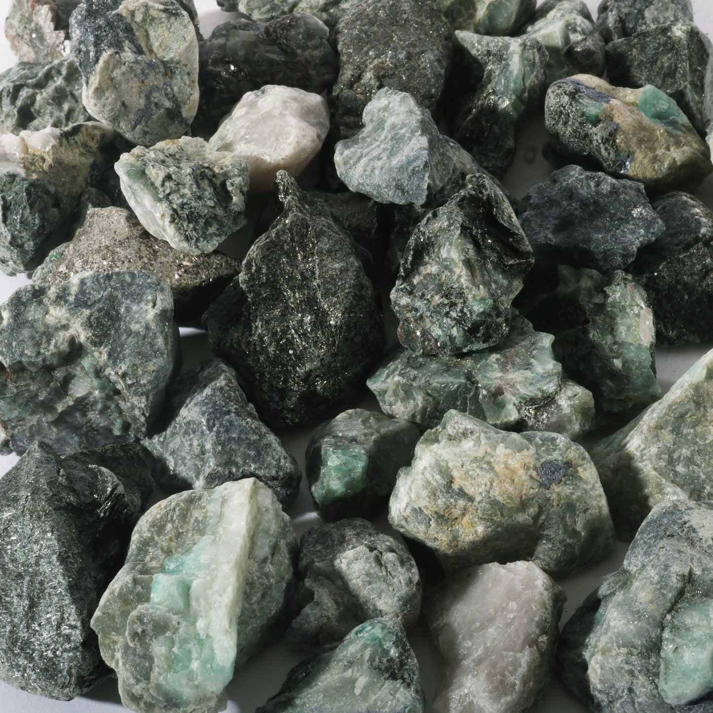 Emerald Natural Crystal (1pc)