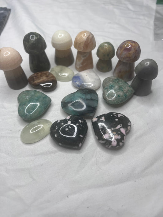 Random Natural Crystal Pick (1pc)